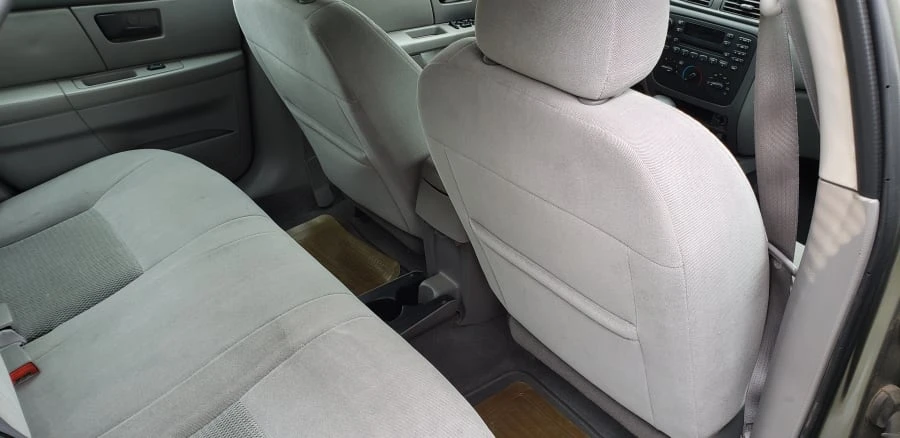 2004 Ford Taurus 4th Gen - Image 8 of 12