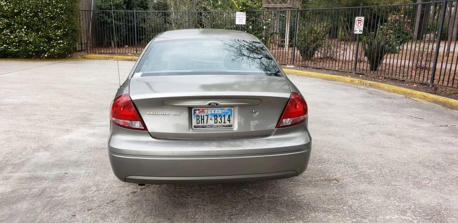 2004 Ford Taurus 4th Gen - Image 11 of 12