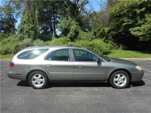 2004 Ford Taurus 4th Gen - Image 2 of 12