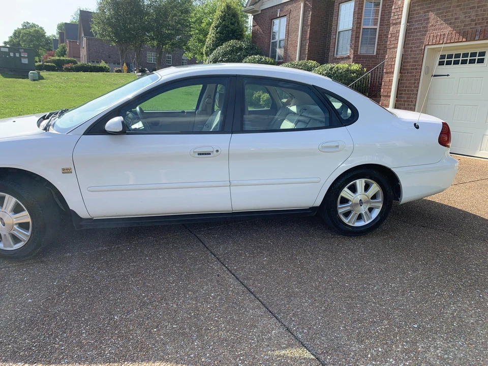 2004 Ford Taurus 4th Gen - Image 13 of 31