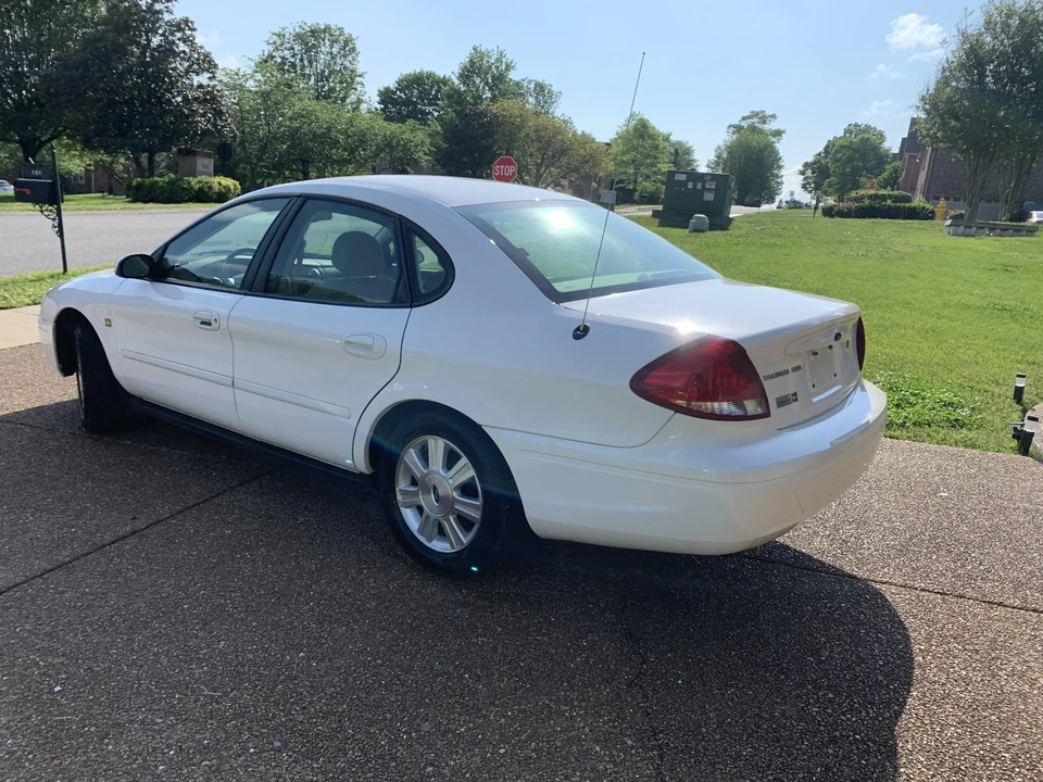 2004 Ford Taurus 4th Gen - Image 19 of 31