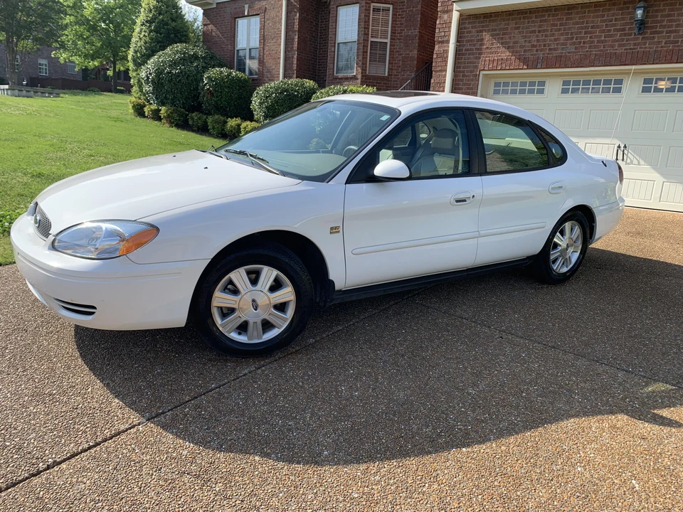 2004 Ford Taurus 4th Gen - Image 11 of 31