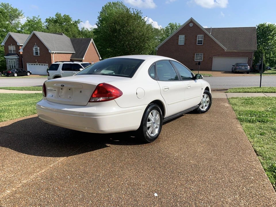 2004 Ford Taurus 4th Gen - Image 22 of 31