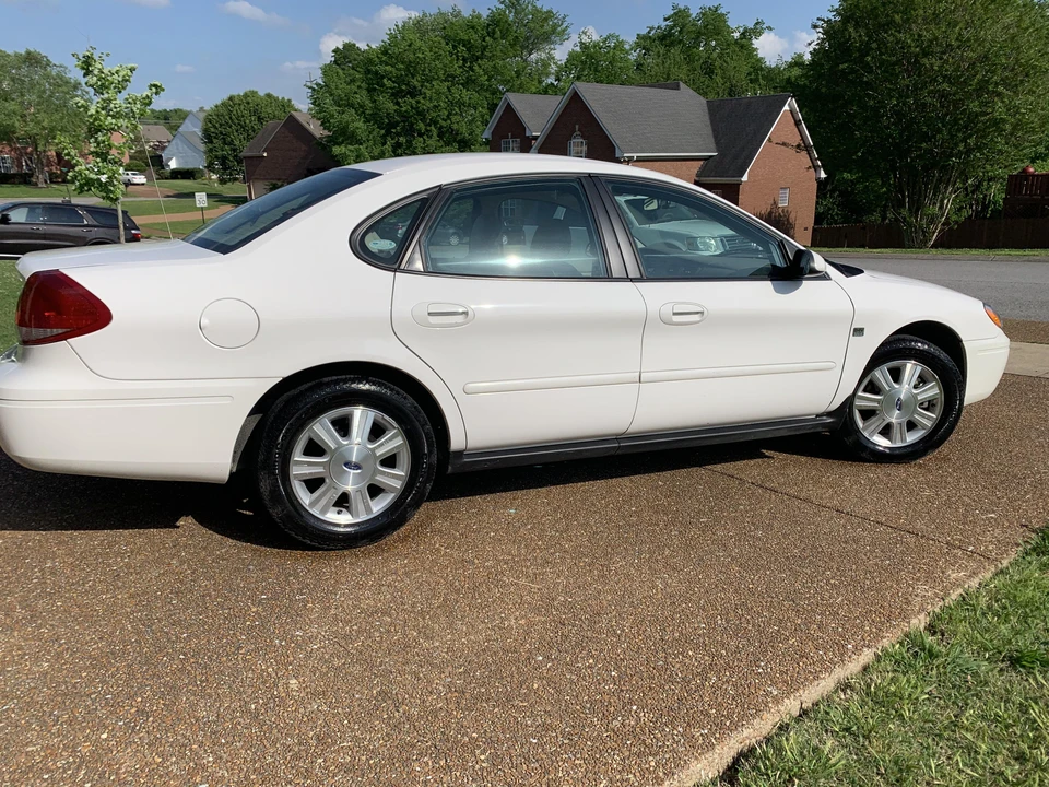2004 Ford Taurus 4th Gen - Image 24 of 31