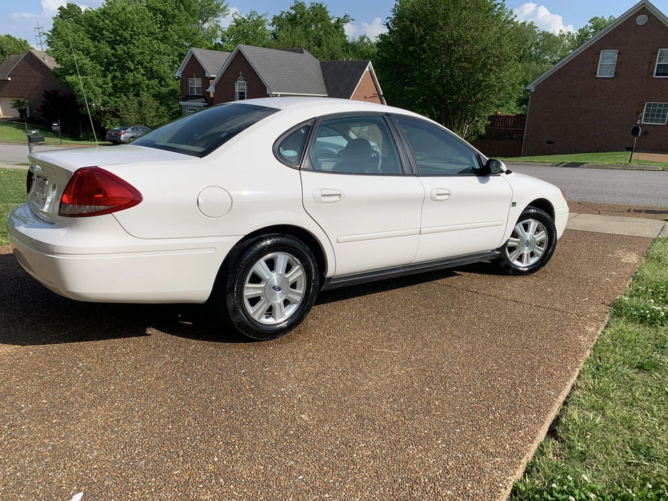 2004 Ford Taurus 4th Gen - Image 23 of 31