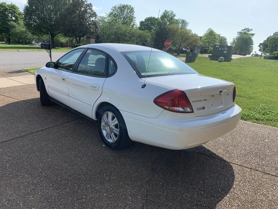 2004 Ford Taurus 4th Gen - Image 20 of 31
