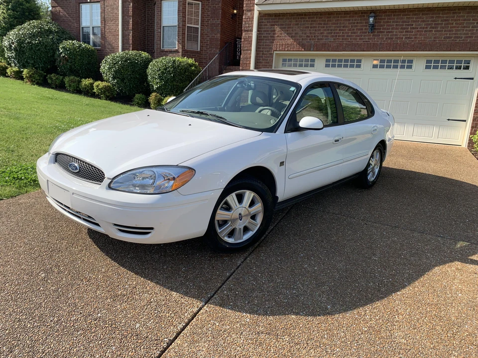 2004 Ford Taurus 4th Gen - Image 10 of 31