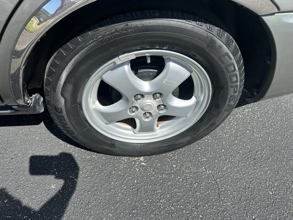 2004 Ford Taurus 4th Gen - Image 5 of 20