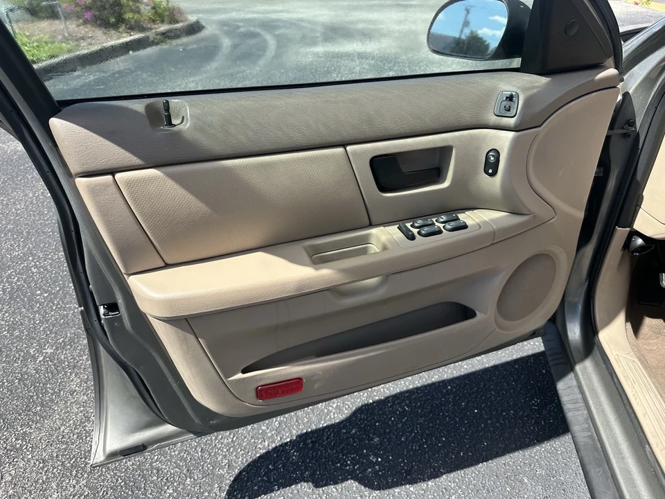 2004 Ford Taurus 4th Gen - Image 10 of 20