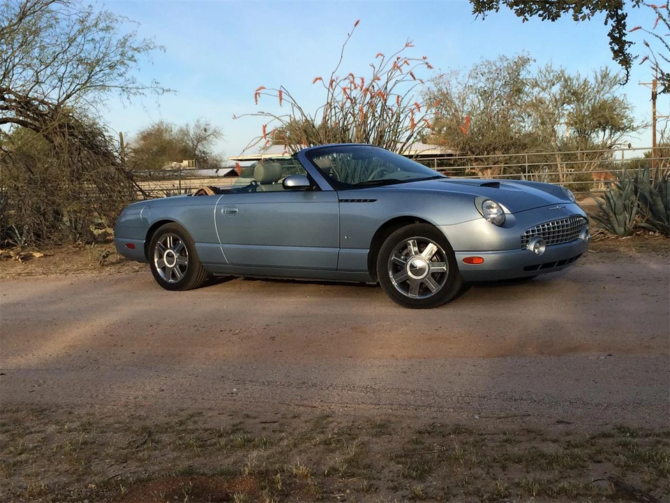 2004 Ford Thunderbird 11th Gen - Image 5 of 15