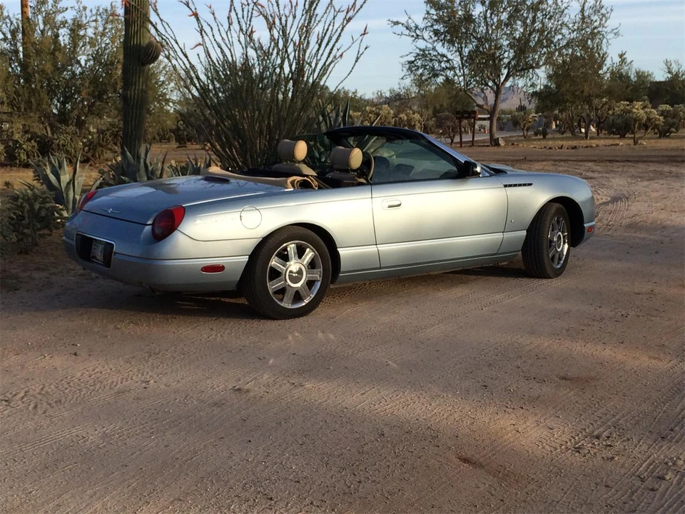 2004 Ford Thunderbird 11th Gen - Image 6 of 15