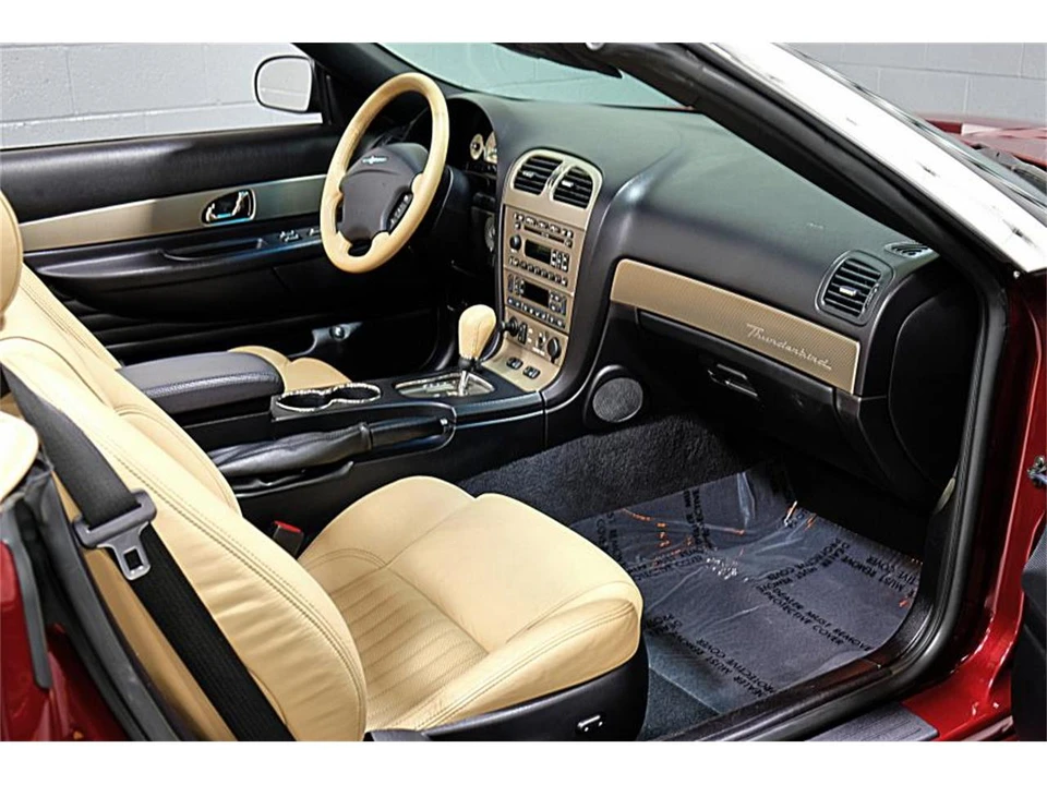 2004 Ford Thunderbird 11th Gen - Image 18 of 31