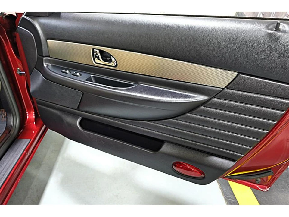 2004 Ford Thunderbird 11th Gen - Image 19 of 31