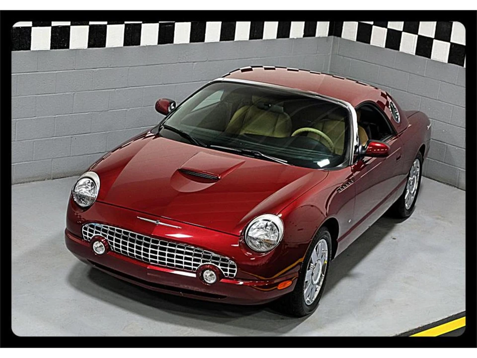 2004 Ford Thunderbird 11th Gen - Image 25 of 31