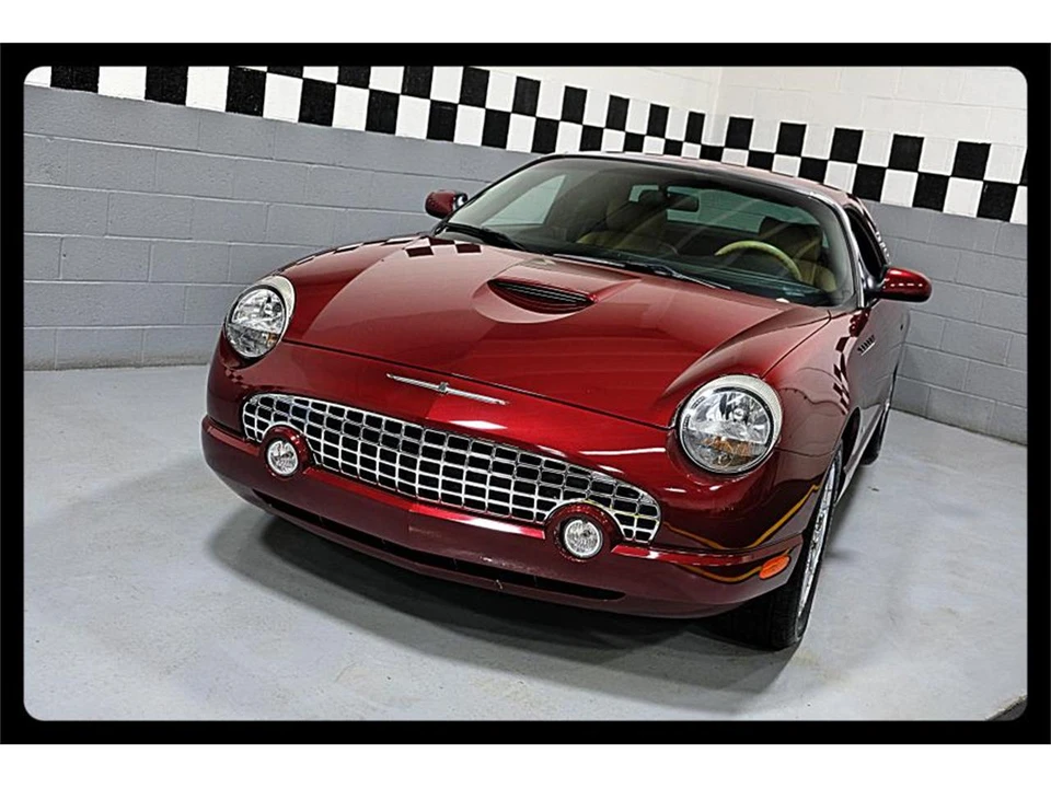 2004 Ford Thunderbird 11th Gen - Image 26 of 31