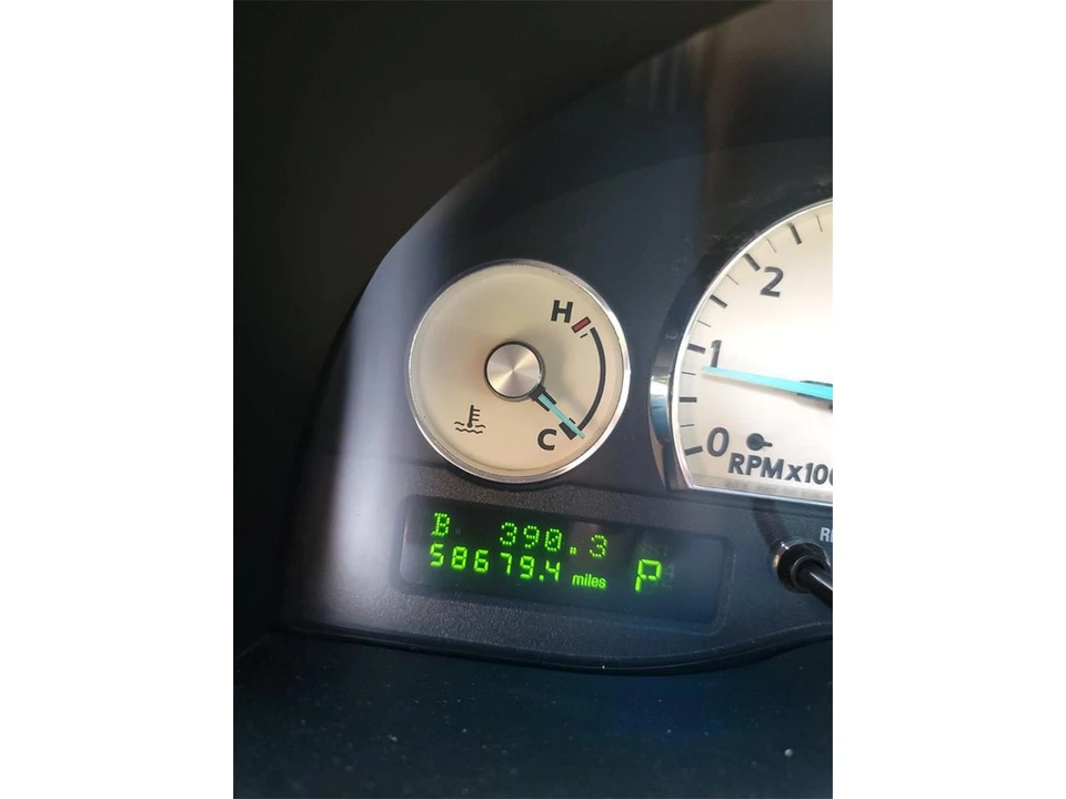 2004 Ford Thunderbird 11th Gen - Image 11 of 23