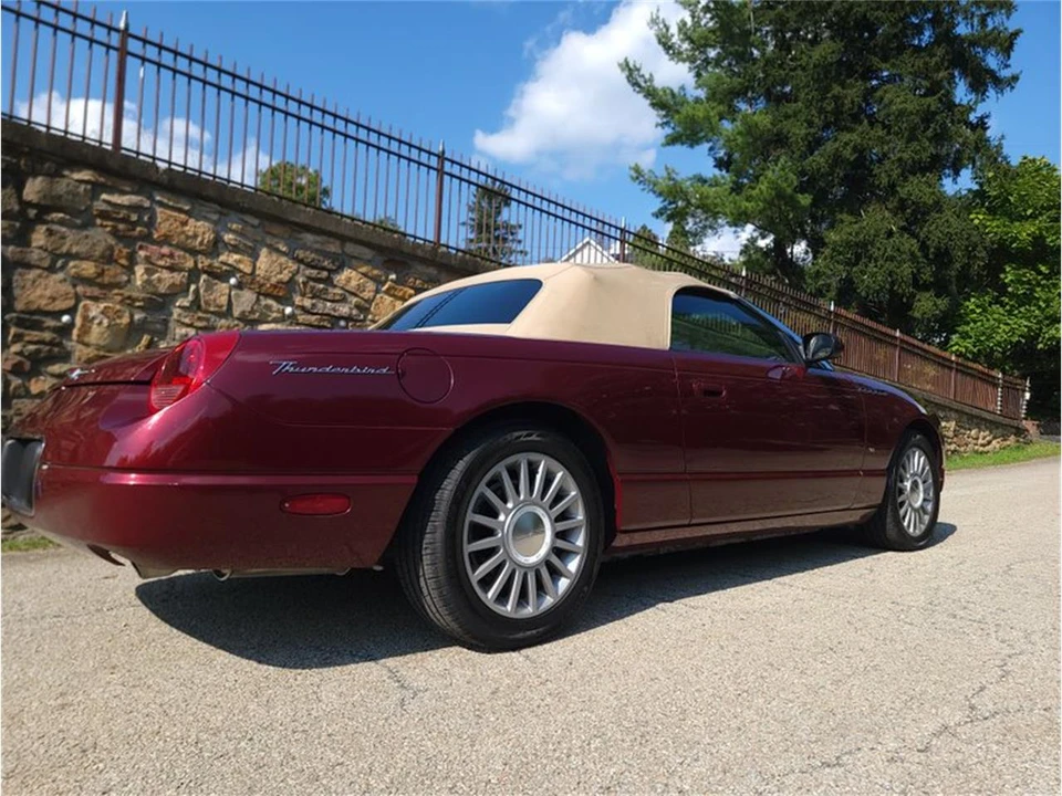 2004 Ford Thunderbird 11th Gen - Image 3 of 23