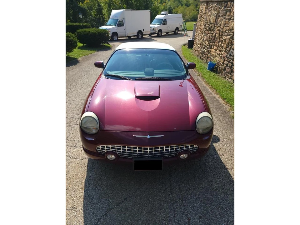 2004 Ford Thunderbird 11th Gen - Image 4 of 23