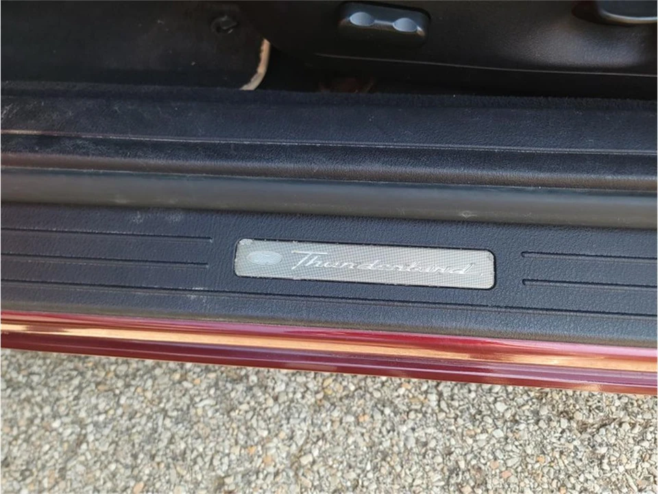 2004 Ford Thunderbird 11th Gen - Image 16 of 23