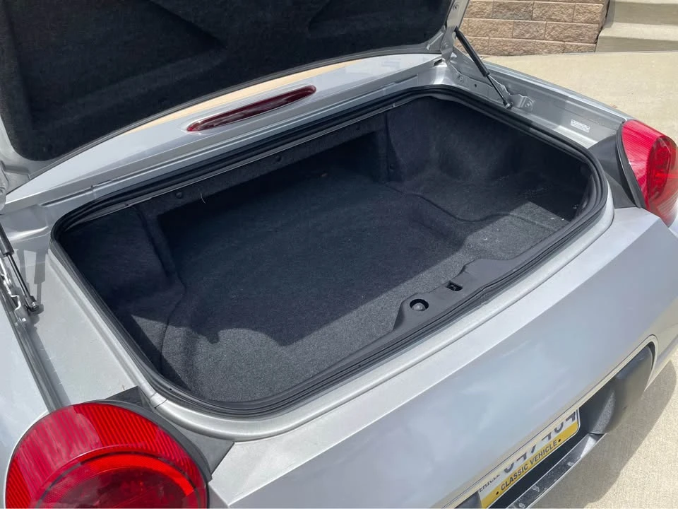 2004 Ford Thunderbird 11th Gen - Image 11 of 20