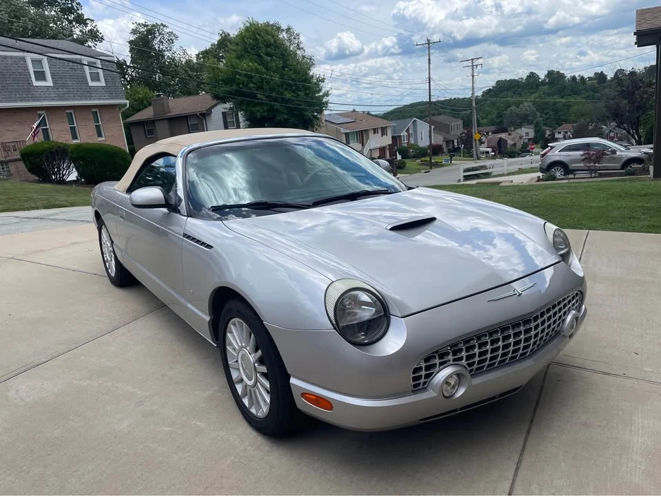 2004 Ford Thunderbird 11th Gen - Image 2 of 20
