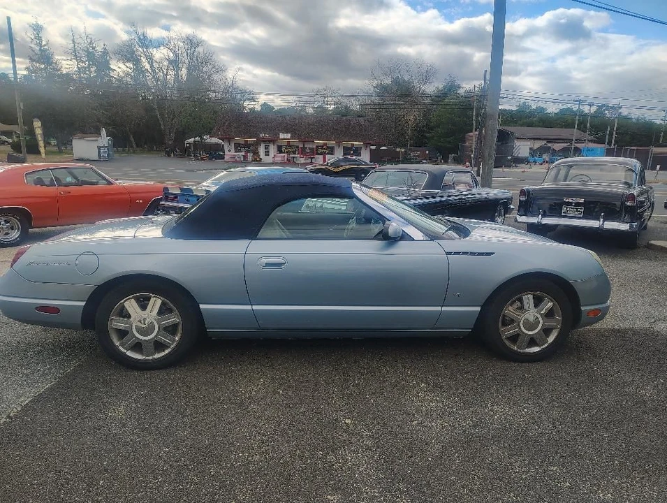 2004 Ford Thunderbird 11th Gen - Image 2 of 28