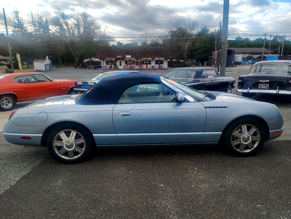 2004 Ford Thunderbird 10th Gen - Image 4 of 21
