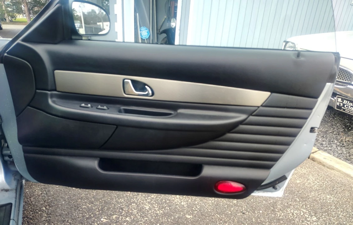 2004 Ford Thunderbird 11th Gen - Image 15 of 28