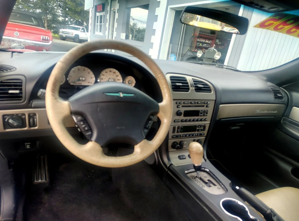 2004 Ford Thunderbird 11th Gen - Image 11 of 28
