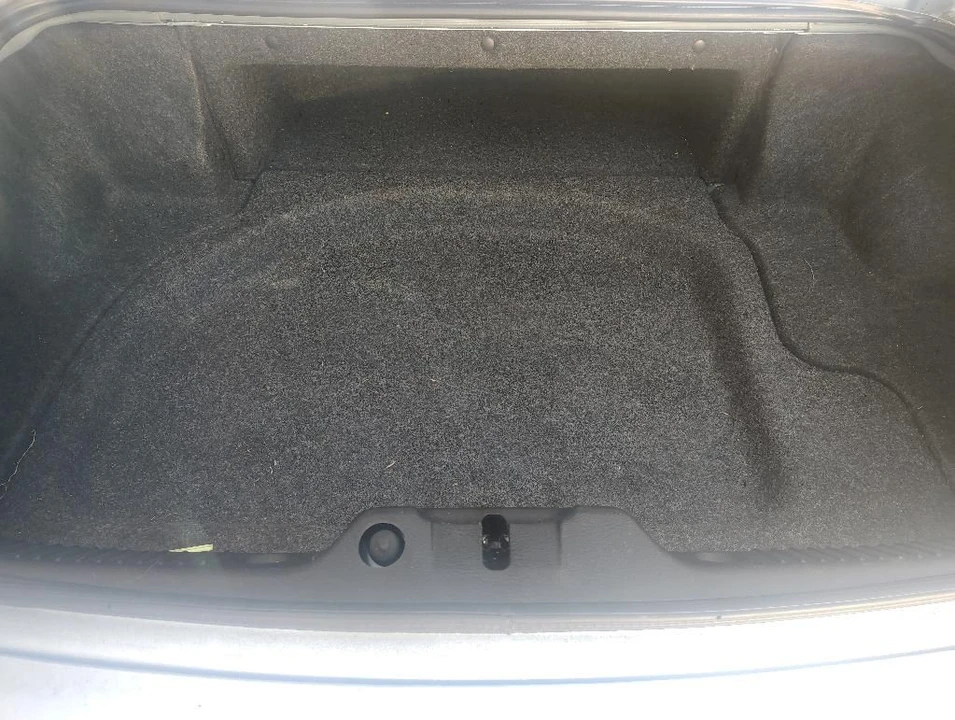 2004 Ford Thunderbird 11th Gen - Image 17 of 28