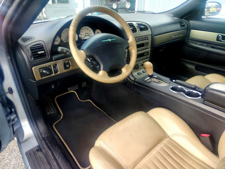 2004 Ford Thunderbird 10th Gen - Image 12 of 21