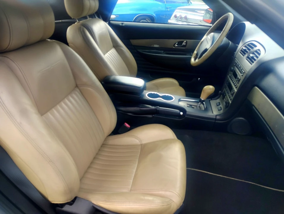 2004 Ford Thunderbird 11th Gen - Image 16 of 28