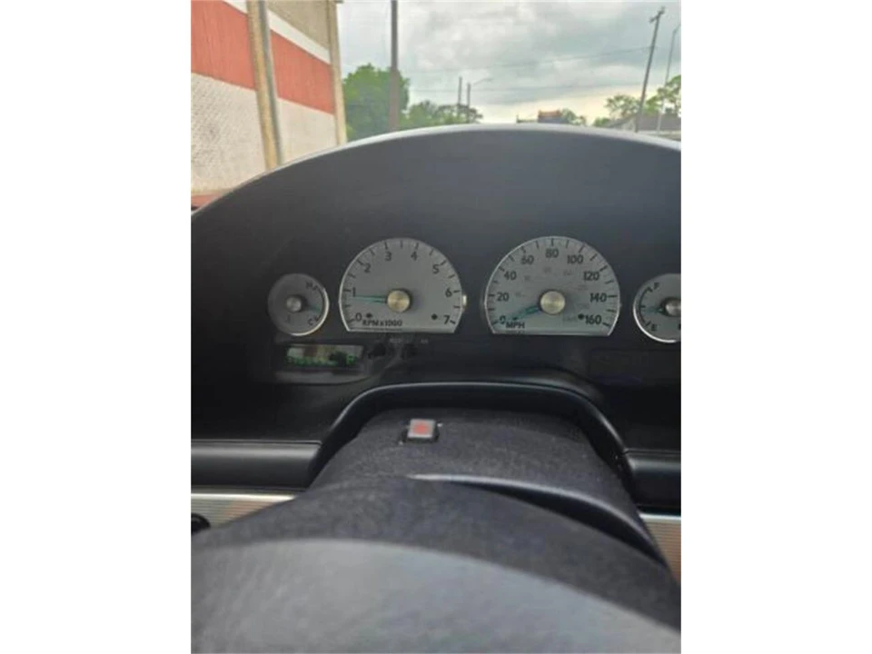 2004 Ford Thunderbird 11th Gen - Image 8 of 14