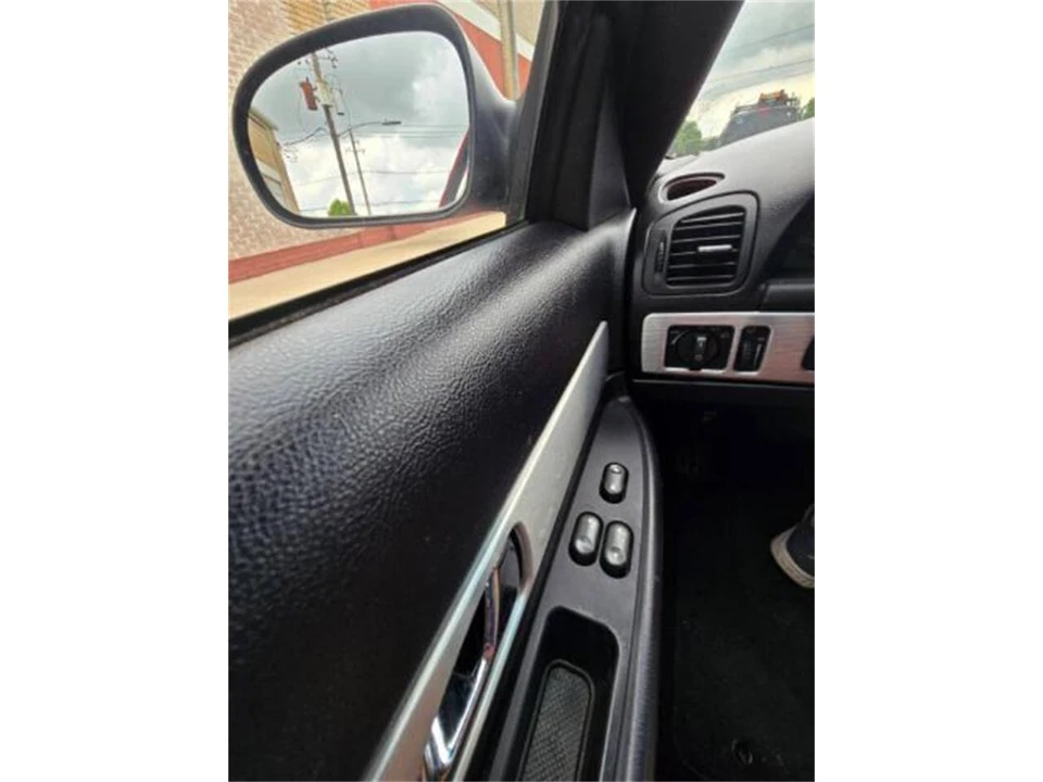 2004 Ford Thunderbird 11th Gen - Image 10 of 14