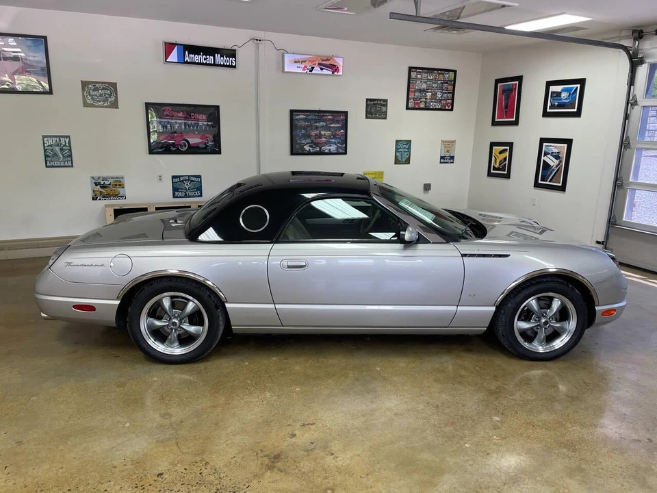 2004 Ford Thunderbird 11th Gen - Image 5 of 31