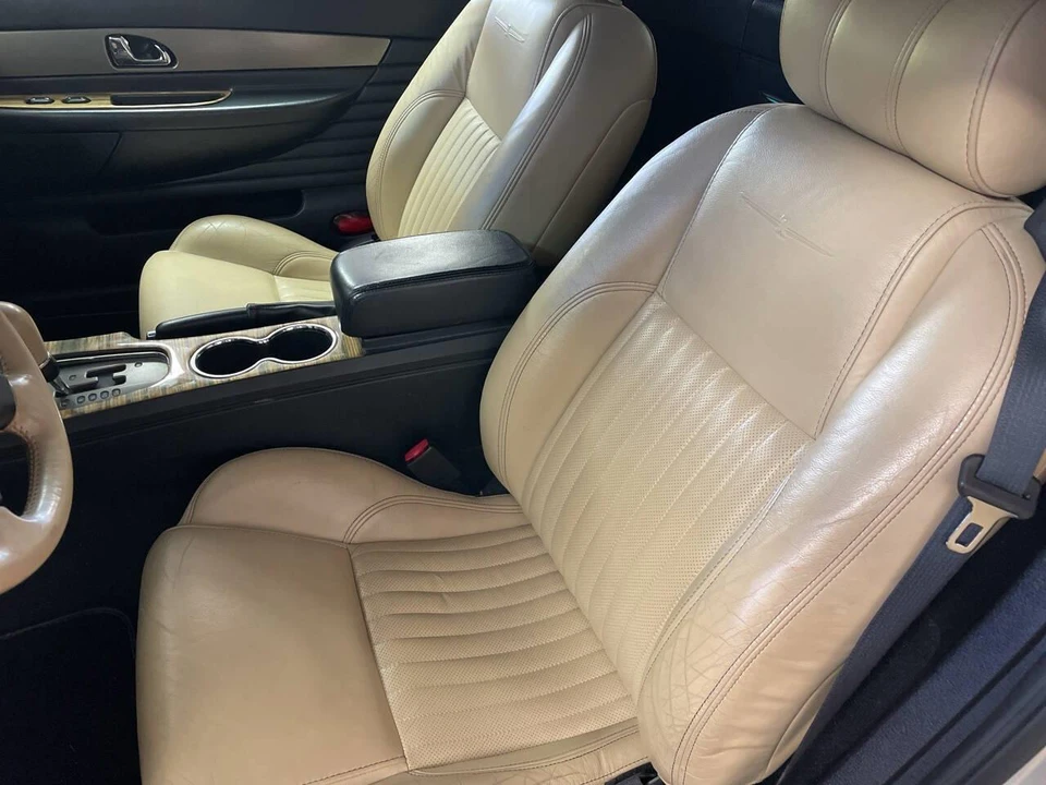2004 Ford Thunderbird 11th Gen - Image 16 of 31