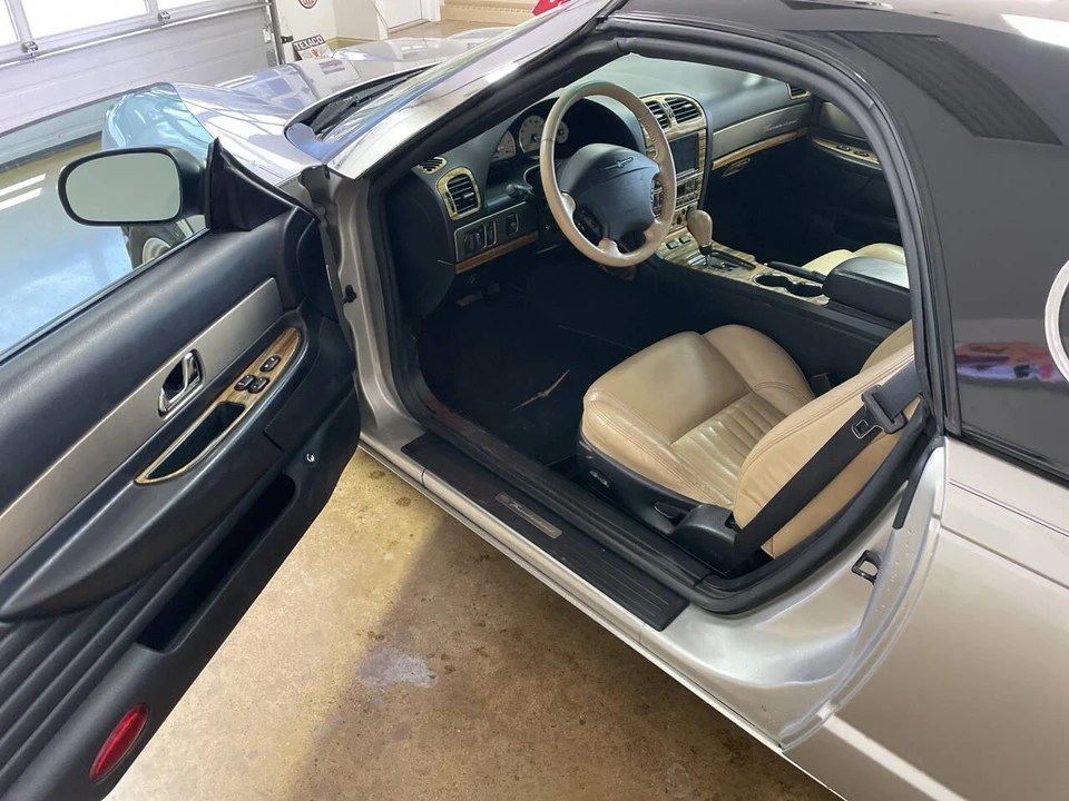 2004 Ford Thunderbird 11th Gen - Image 14 of 31