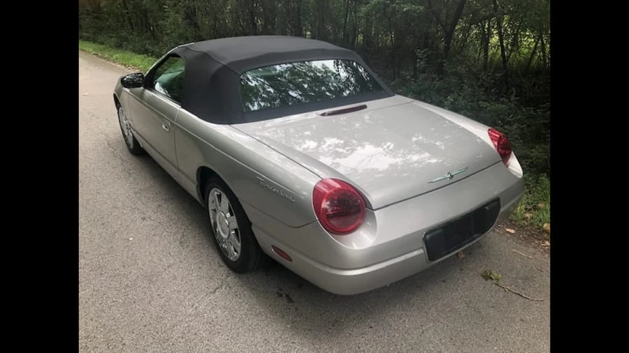 2004 Ford Thunderbird 11th Gen - Image 3 of 8