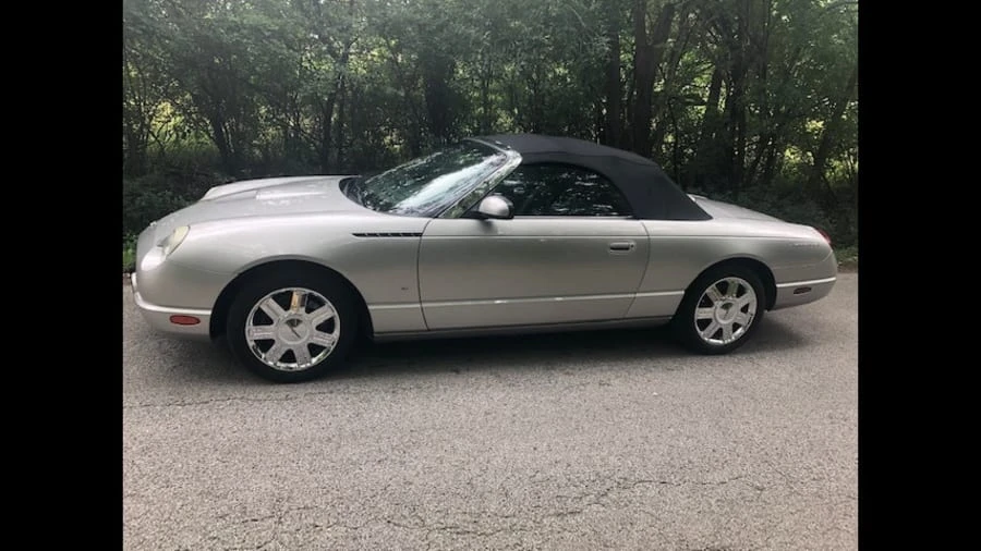 2004 Ford Thunderbird 11th Gen - Image 2 of 8