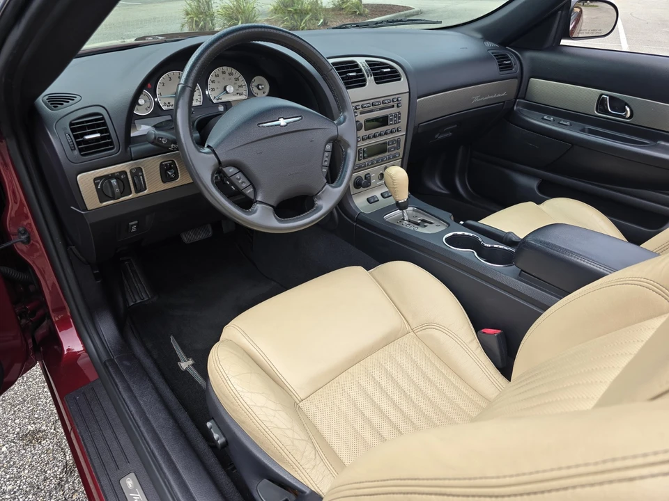 2004 Ford Thunderbird 11th Gen - Image 14 of 21