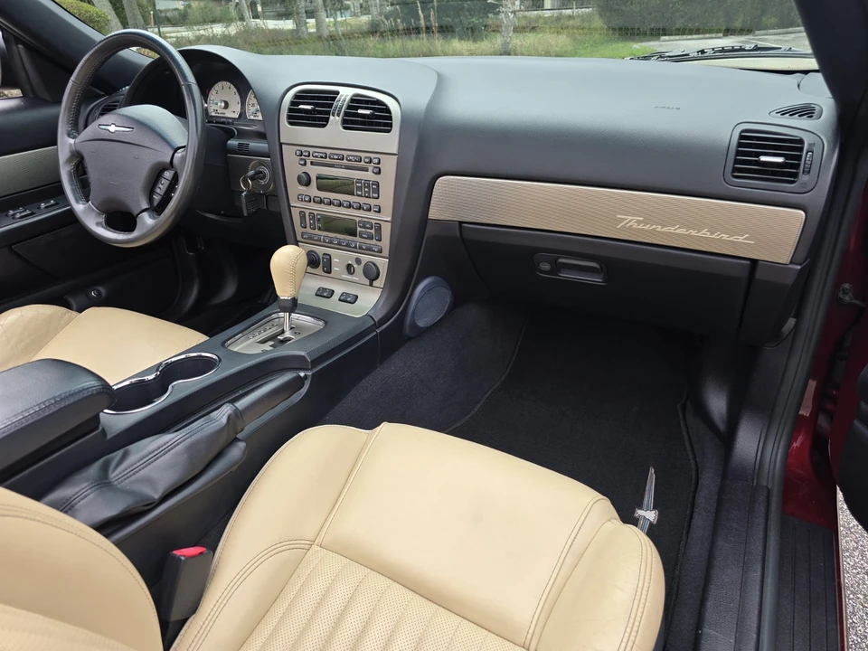 2004 Ford Thunderbird 11th Gen - Image 15 of 21
