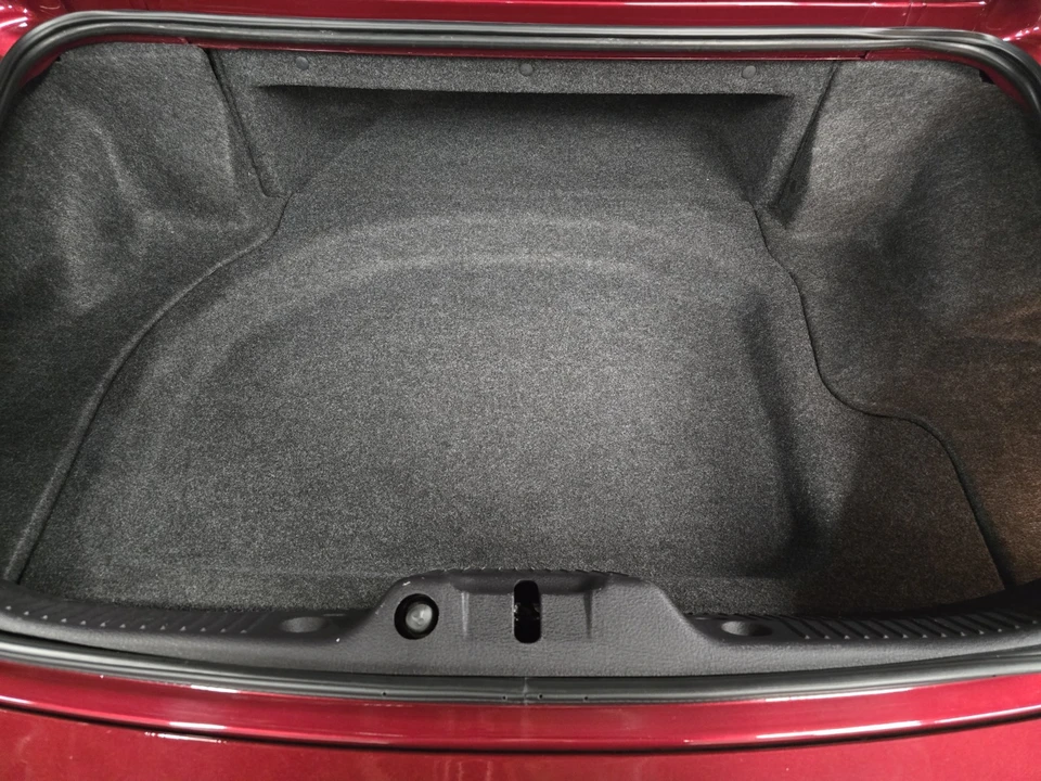 2004 Ford Thunderbird 11th Gen - Image 18 of 21