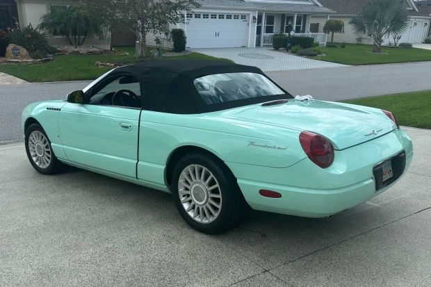 2004 Ford Thunderbird 11th Gen - Image 2 of 8