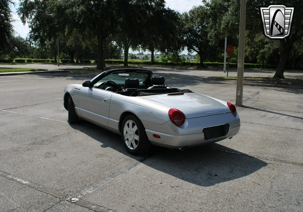 2004 Ford Thunderbird 11th Gen - Image 11 of 12