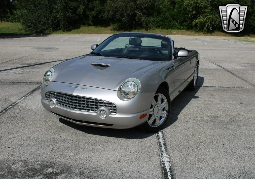 2004 Ford Thunderbird 11th Gen - Image 9 of 12