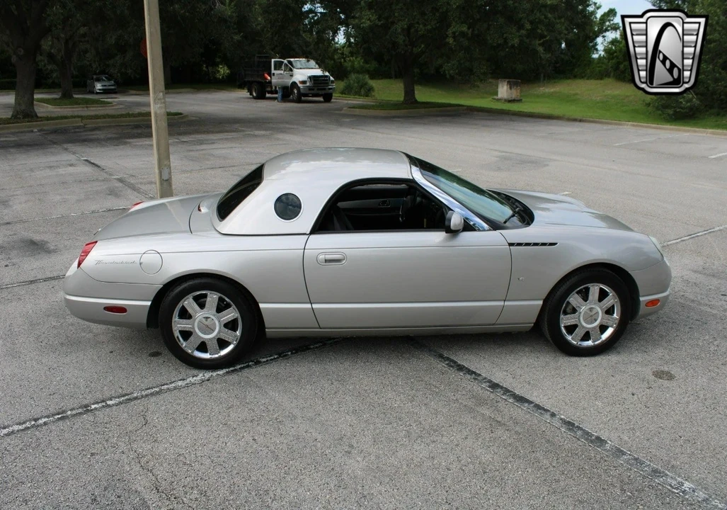 2004 Ford Thunderbird 11th Gen - Image 5 of 12