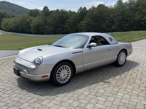 2004 Ford Thunderbird