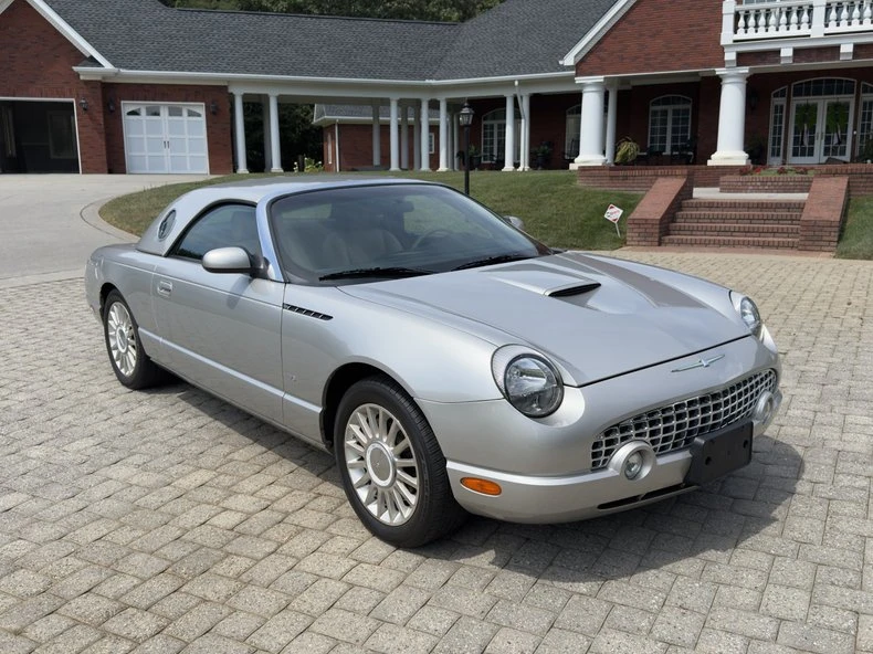 2004 Ford Thunderbird 11th Gen - Image 9 of 15