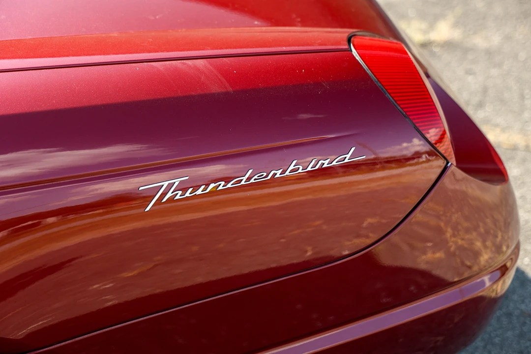 2004 Ford Thunderbird 11th Gen - Image 29 of 31