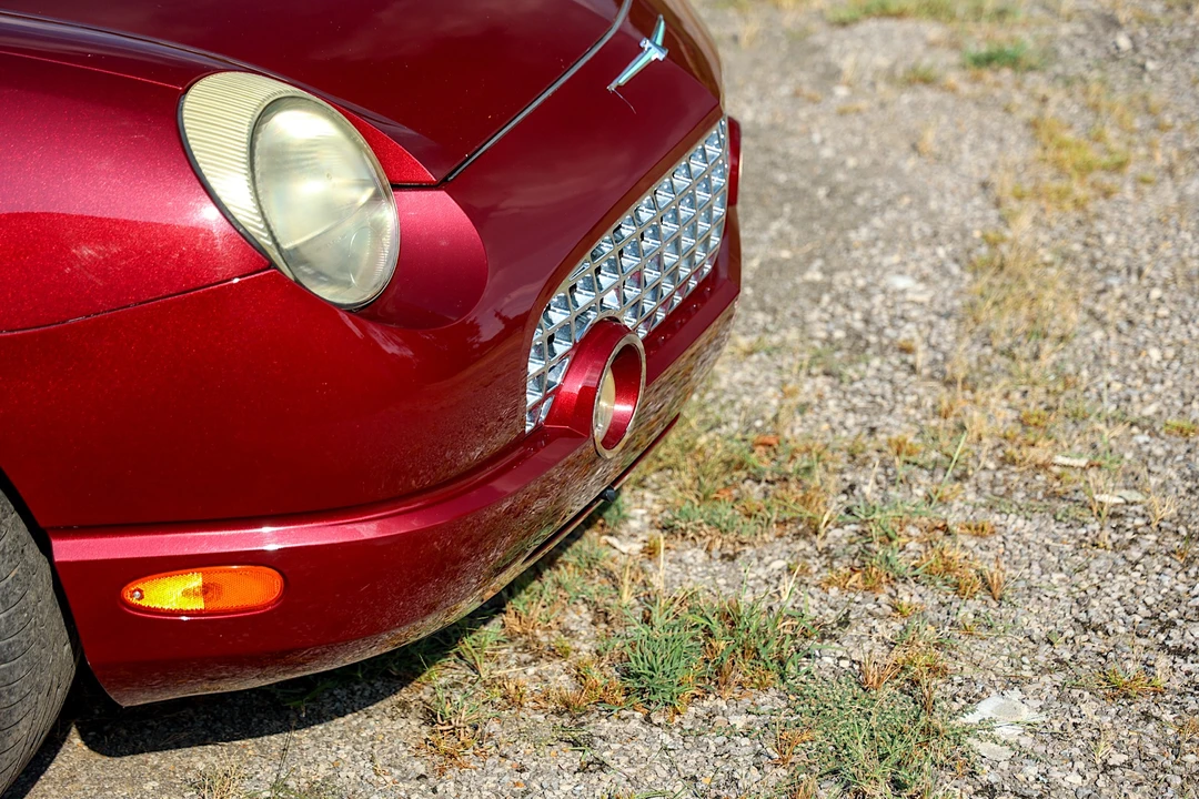 2004 Ford Thunderbird 11th Gen - Image 22 of 31